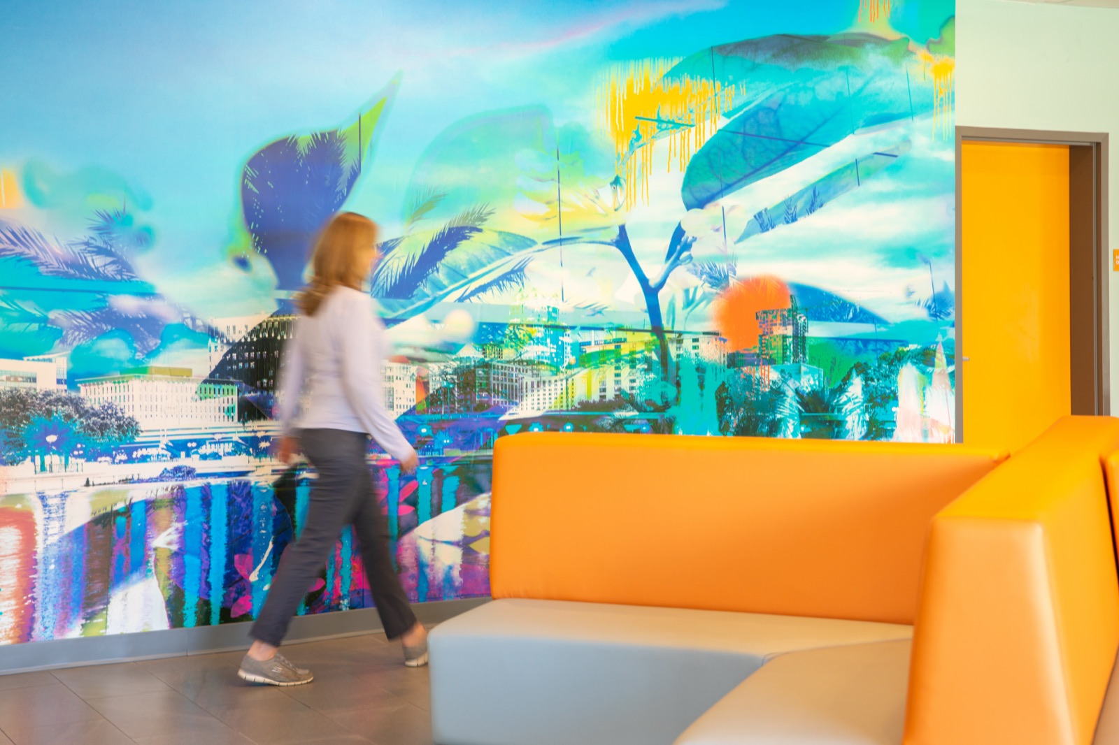 SPOT X Hotel Orlando — Orlando-inspired lobby art